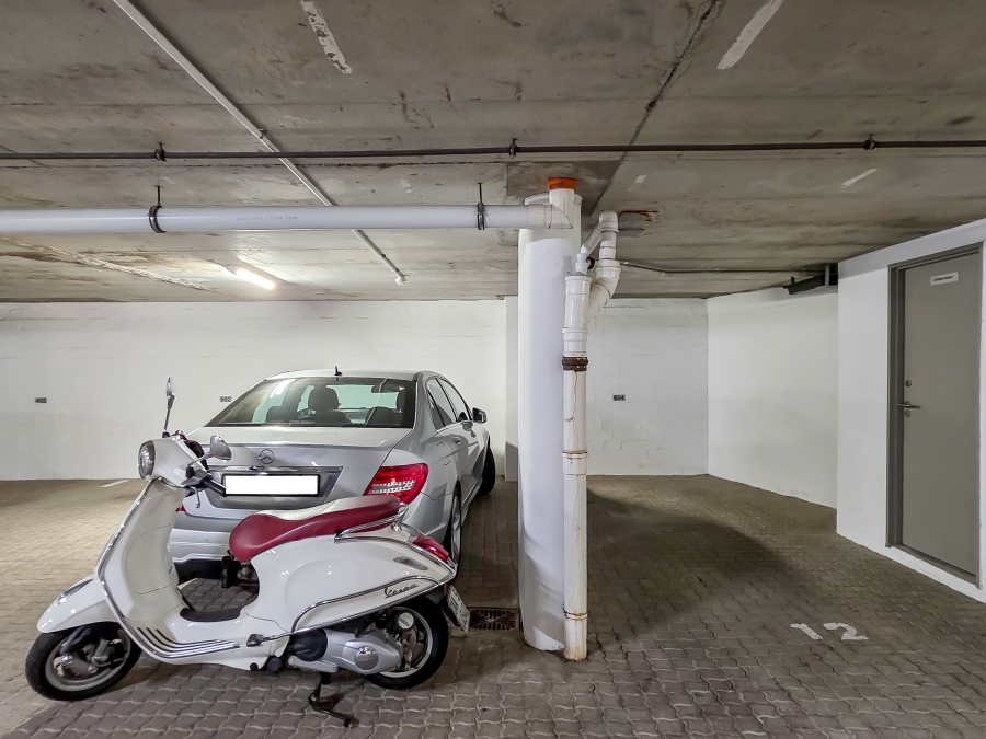 2 Bedroom Property for Sale in Sea Point Western Cape